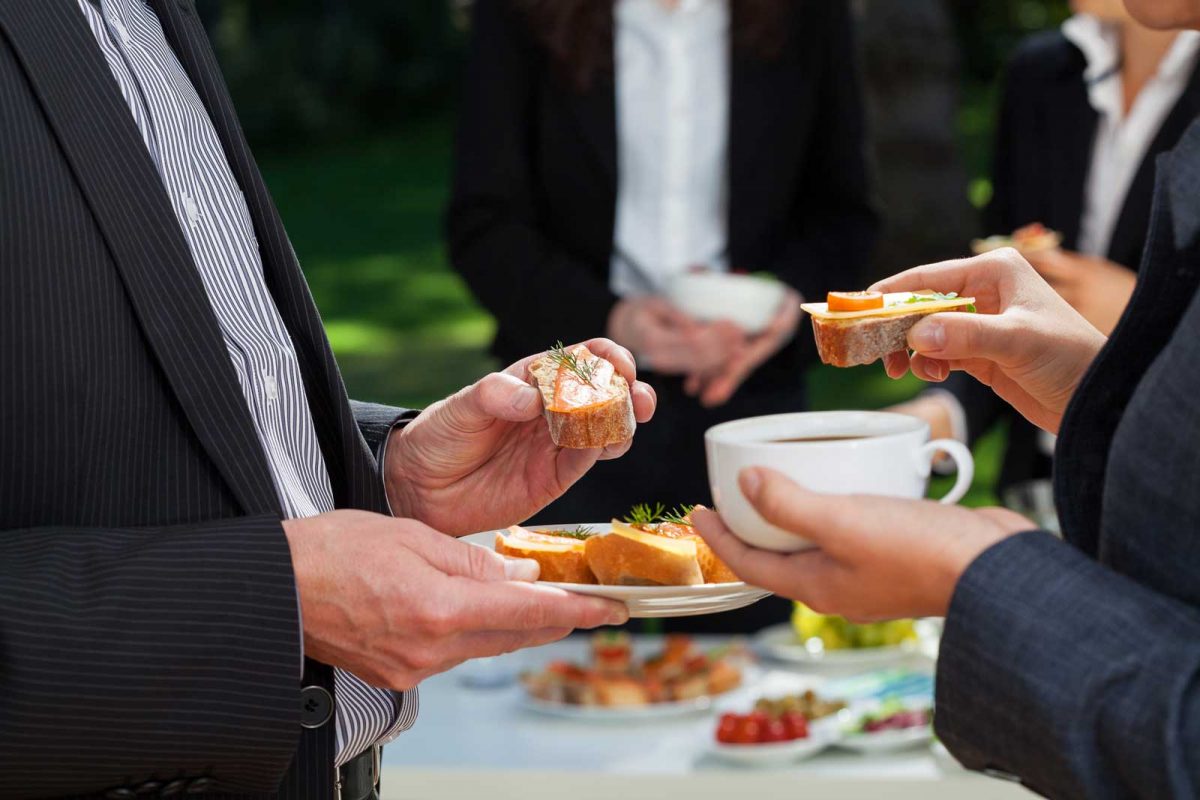 Desayuno/Comida solidaria